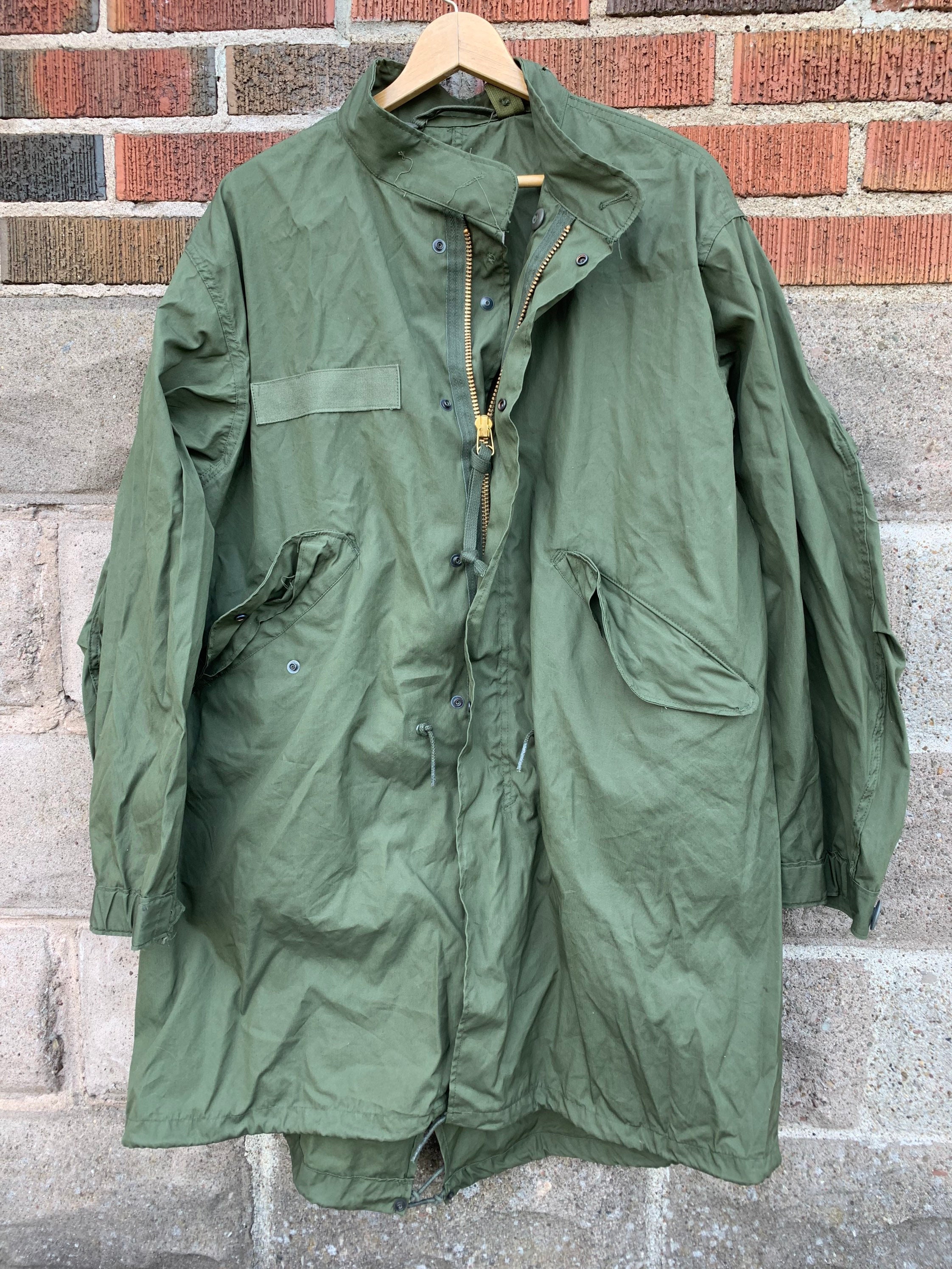 Fishtail Parka Genuine 1978 US Army Issued Size Mens Medium