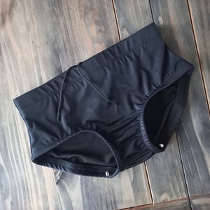 エボニーマットブラックユニセックスダブルレイヤー高品質ストレッチレスリングトランクスby Kayleigh Fabe マルチサイズオプション