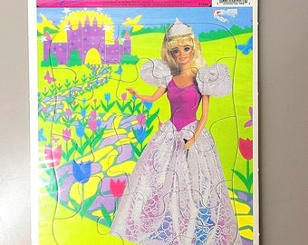 NIP 1990 PRINCESS THEME Barbie frame tray puzzle Golden 12Pc 4166a SEaLED vtg