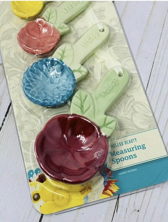 Pioneer Woman Timeless Beauty Stone Wear Floral Measuring Spoons New in  Package Ree Drummond 