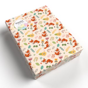 Geschenkpapier für Kinder "Fuchs" für kleine Geschenke für Weihnachten Geburtstag  (5 Bögen + 5 Aufkleber + 18 Verschlusspunkte)