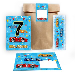 Einladungskarten zum 7. Kindergeburtstag incl. Tüten, Aufkleber und Mitgebsel (Lesezeichen oder Mini-Blöcke) siebte Geburtstag Rennauto