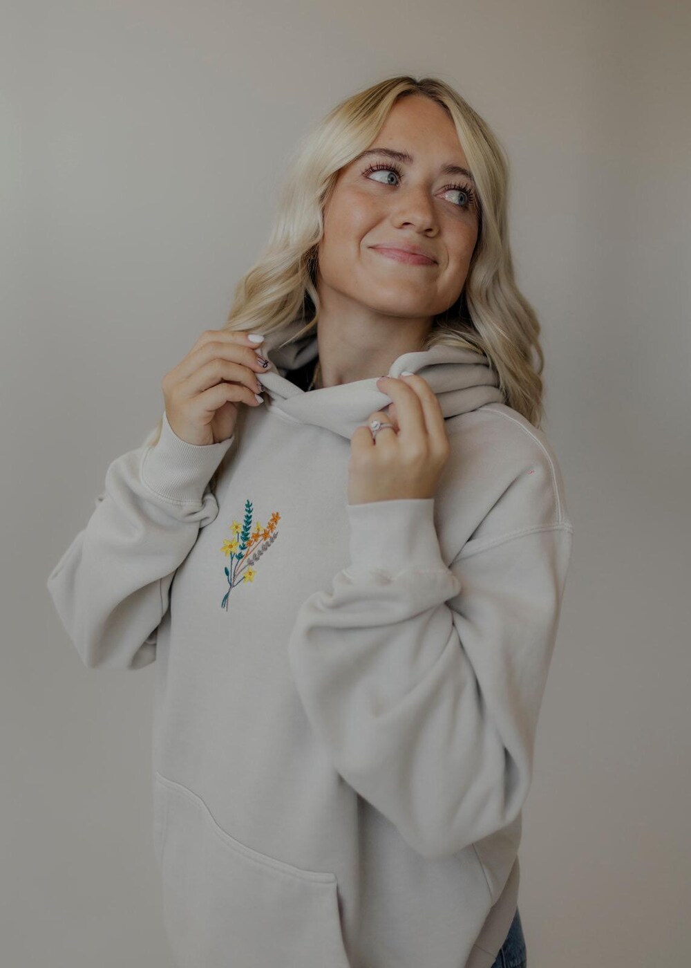 Embroidered Wildflowers Hoodie | Birthday Gift | Christmas Gift | Comfy Hoodie | Stylish Hoodie | Minimalist Hoodie | Soft Hoodie | Plainclo Hoodie Amitytees