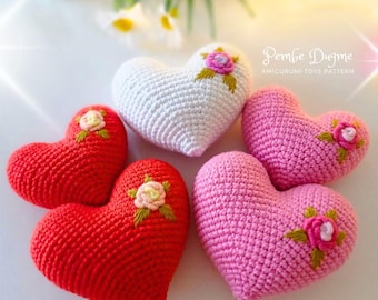 Crochet Heart Keychain Pattern: Amigurumi Valentines Gift (PDF Pattern)