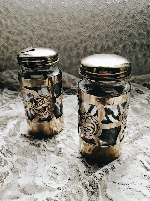 Set of 2 Vintage Coffee and Sugar Canisters