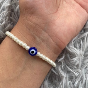 Evil Eye Pearl Bracelet main image 0