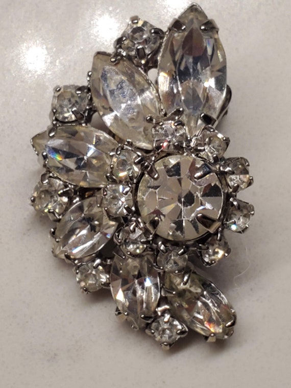 Stunning 1950s Weiss Faceted Rhinestone Crystal E… - image 4