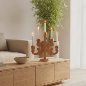 Stig Johnsson Pine Candelabre, Smålandsslöjd Träljusstake, Mid-Century Modern Skandinavisk, Brutalistisk Design