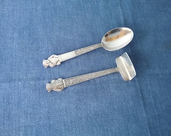Silver plated baby cutlery, vintage cutlery, gift for a birthday or christening, baby utensils, baby push spoon, signed cutlery
