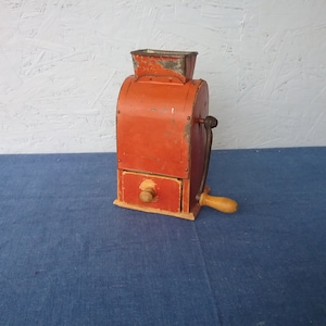 Jernström & Ericsson, Eskilstuna,TIX coffee grinder, Swedish coffee grinder,antique grinder, grinder from the 1940s, Carl Ramstedt Co.patent
