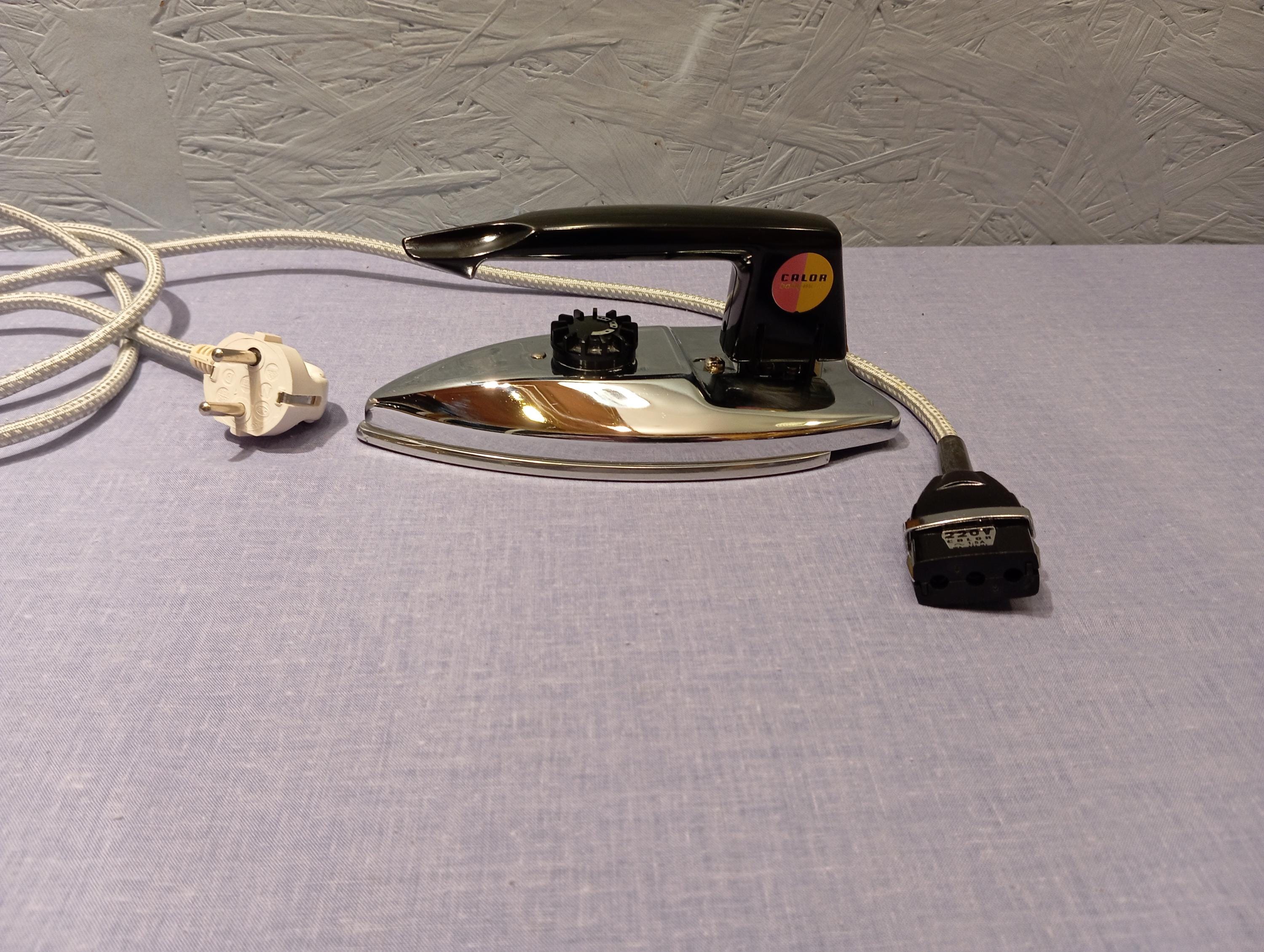 Fer à Repasser De Voyage Vintage Pifco Double Tension 100-240V – Années 70 – Fabriqué En Angleterre