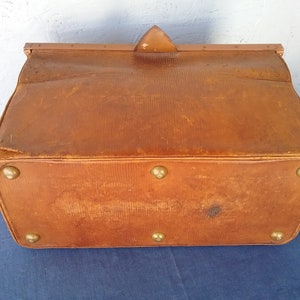 Antique French medicine bag, leather travel bag, leather chest, Gladstone collector bag, Vintage luggage zdjęcie 10