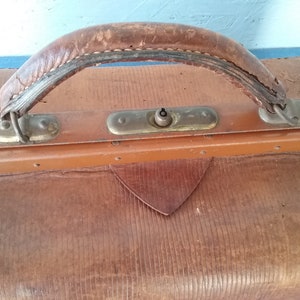 Antique French medicine bag, leather travel bag, leather chest, Gladstone collector bag, Vintage luggage zdjęcie 4