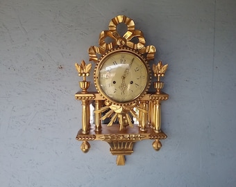 Franz Hermle & Sons wall clock with pendulum and 14-day mechanism, carved and gilded vintage clock, fully working clock 1962,Gustavian style