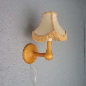 Solbackens Svarveri, turned pine wall lamp, antique wall lamps, Scandinavian modernist wall lamp, modern wall lamp