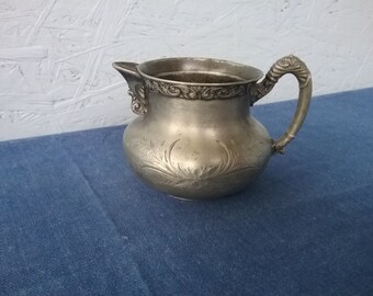 Homan Silver Plate CO – antiker Krug Nr. 36, Krug mit Ornamenten, silberne antike Vase, Sammlerkrug, Einweihungsgeschenk