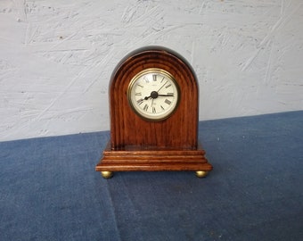réveil SIECLE vintage, horloge de cheminée en bois, horloge à quartz avec chiffres romains, horloge entièrement fonctionnelle, cadeau de pendaison de crémaillère