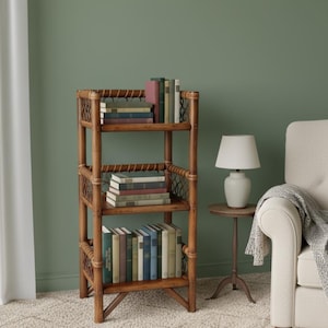 Librería vintage de tres niveles de ratán y bambú, acabado nogal