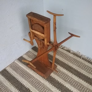Antique Norwegian wooden yarn winder, primitive yarn winder, handmade, Norwegian folk art, rustic decoration, spinning wheel winding rack