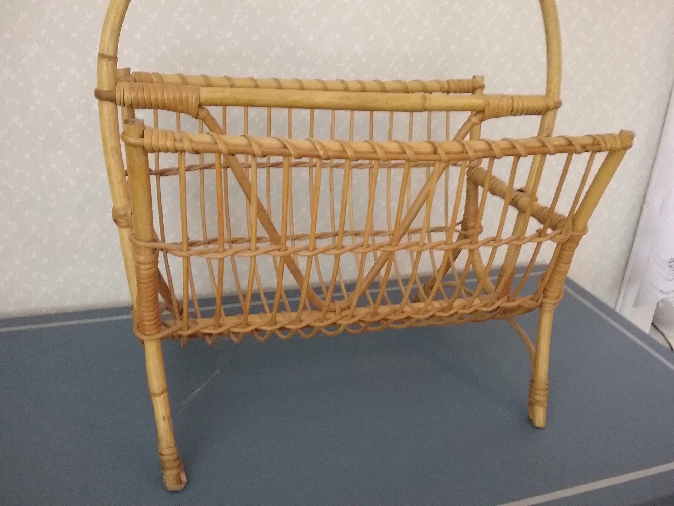 Bamboo Magazine Rack / Vintage Newspaper Holder / Book Rack/gift - Etsy