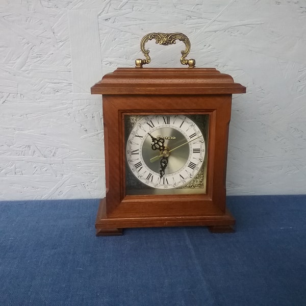 Fortuna Regulator Uhren Fabrik mantel clock, German clock, Silesian clock, wooden clock with brass handle