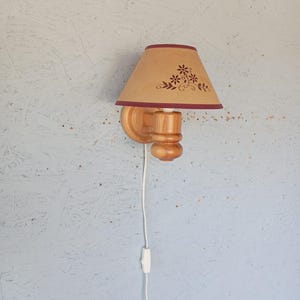Solbackens Svarveri, Scandinavian turned pine wall lamp, vintage wall lamps, Swedish modernist wall lamp, modern wall lamp