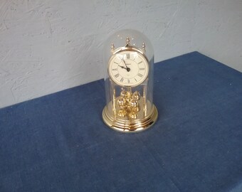 Horloge de table Staiger avec pendule rotatif et dôme en plexiglas, horloge de cheminée allemande vintage, cadeau de pendaison de crémaillère, horloge entièrement fonctionnelle