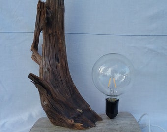 Driftwood lamp/Bedside lamp/Driftwood table lamp/Handmade/Rustic decor/Primitive lamp/Lapland lamp