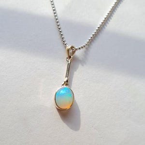 Pendentif opale en argent sterling 925, collier pendentif opale avec chaîne en argent 16 pouces/18 pouces, pendentif cabochon opale éthiopienne, opale de feu naturelle AAA.