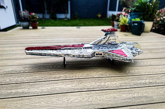 予約注文!! レゴ クロームシルバーメッキ 75367 ヴェネター リ