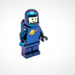 Lego Chrome Iridescent Classic Space Astronaut mini figure New!