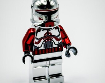 Lego Chrome Silver Red Commander Fox Minifigure + Weapon Phase 1