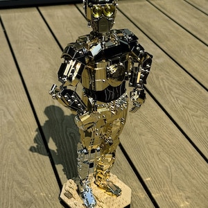 Lego Chrome Gold C-3PO Large Figure Star Wars