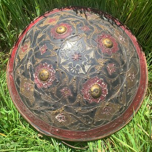 ORiGINAL AUTHENTIC VIKING Shield Film Movie Prop From the series Vikings, Artefact, Leather and Paint ,Collectible Memorabilia, Home Decor