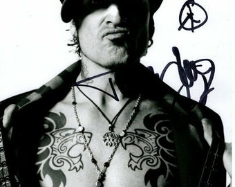 トミー・リーとブリタニー・ファーランのサイン入り8x10写真 モトリー