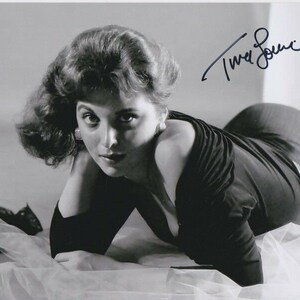 Tina Louise signed autographed 8x10 photo