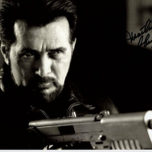 マーティン・シーンのサイン入り8x10スポーンジェイソンウィン写真