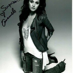 Emmanuelle Chriqui ondertekende gesigneerde 8x10 foto