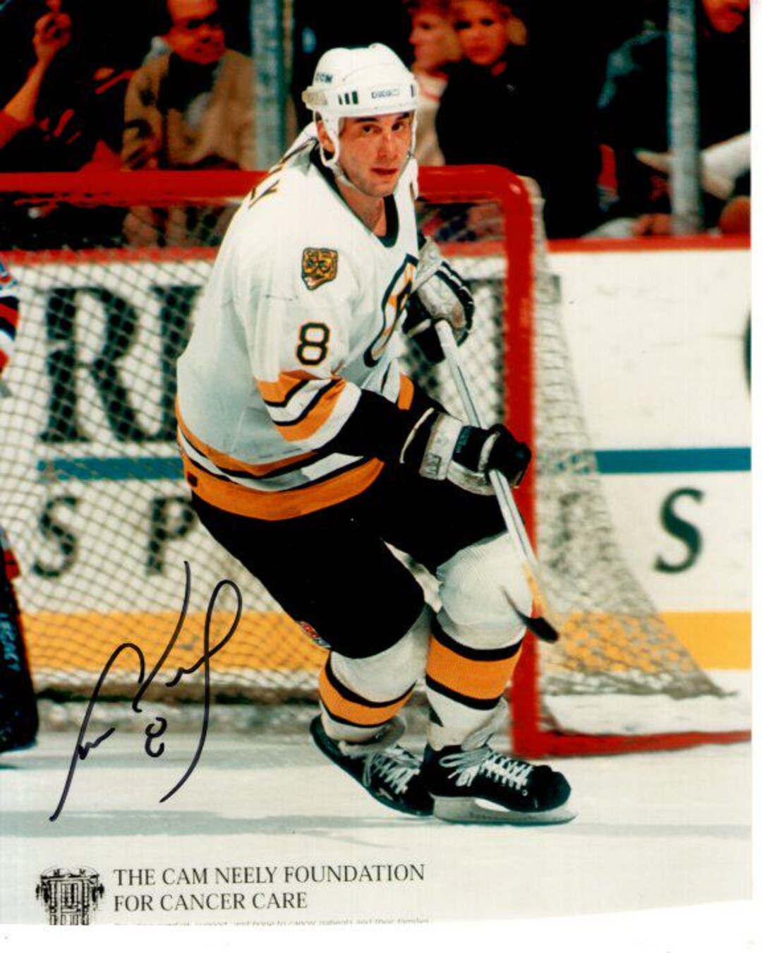 キャム・ニーリーのサイン入り8x10 NHLボストン・ブルーインズ写真