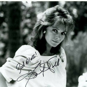 Jennifer O&#39;Neill signed autographed 8x10 photo