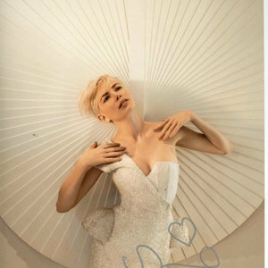 Michelle williams signed autographed photo