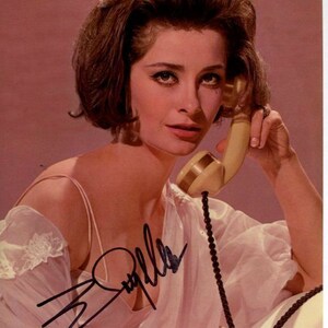 Elizabeth Ashley signed autographed 8x10 photo