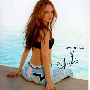 Mena Suvari signed autographed 8x10 photo