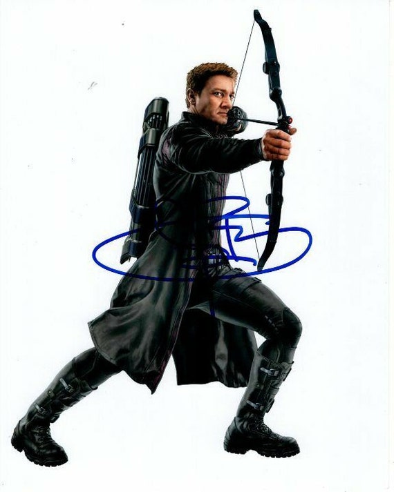 ジェレミー・レナーのサイン入り 8x10 マーベル アベンジャーズ