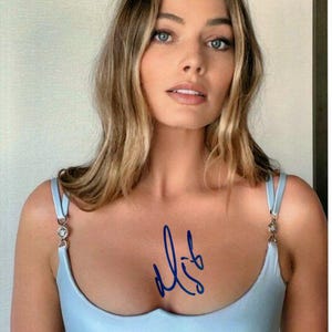 Margot Robbie signed autographed 8x10 photo