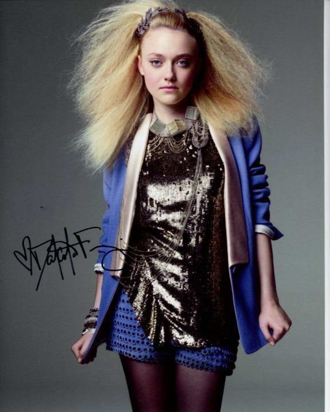 ダコタ・ファニングのサイン入り8x10写真 - Etsy 日本