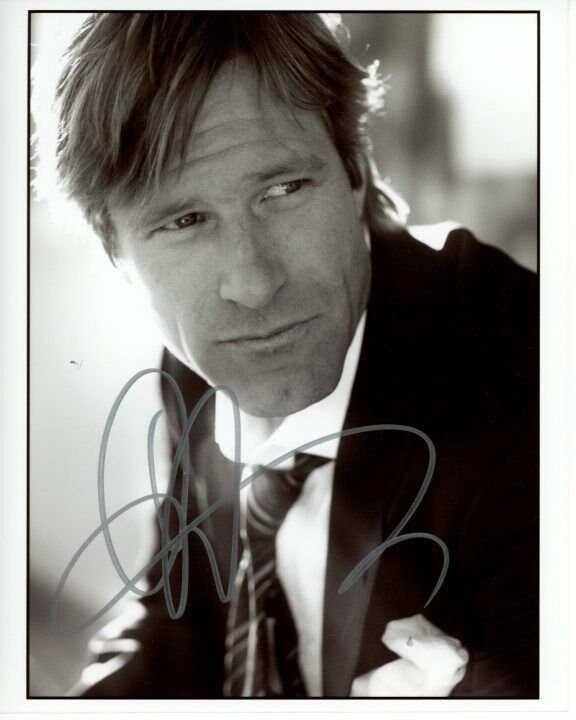 アーロン・エッカートのサイン入り8x10写真 - Etsy 日本