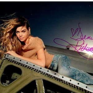 Denise Richards signed autographed 8x10 photo
