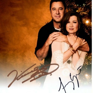 Vince Gill and Amy Grant signed autographed 8x10 photo