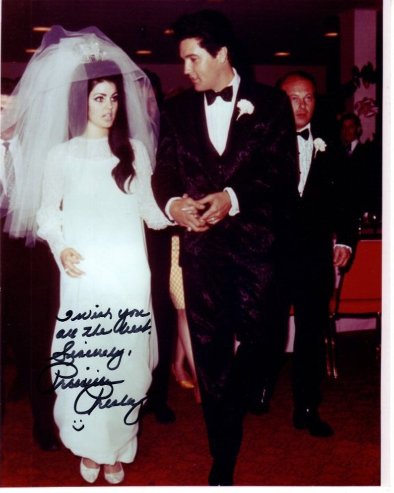 Priscilla Presley signed 8x10 Elvis Wedding photo GREAT image 1